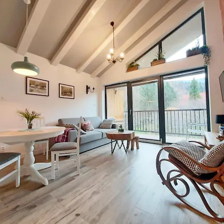 Zloty Widok & Apartmán *